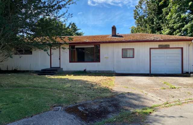 Spacious 5 Bedroom / 2 Bathroom Home - Near OSU!