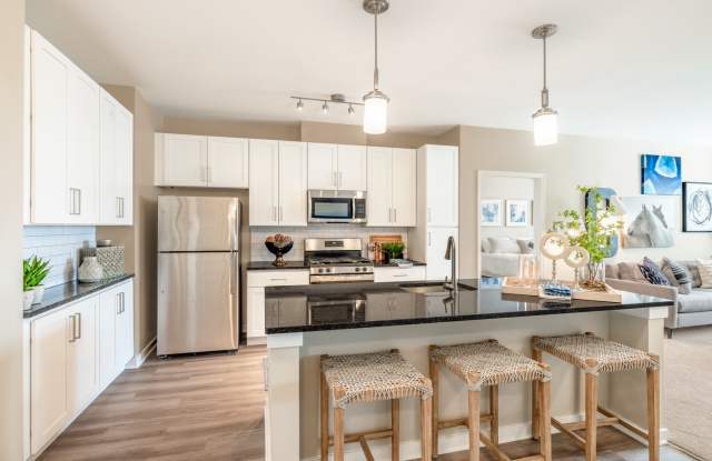 Photo of Creekstone Village Apartments