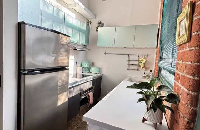 Charming 1BR Condo in Norwalk