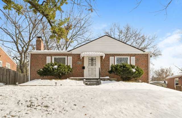 1086 Wilshire Avenue