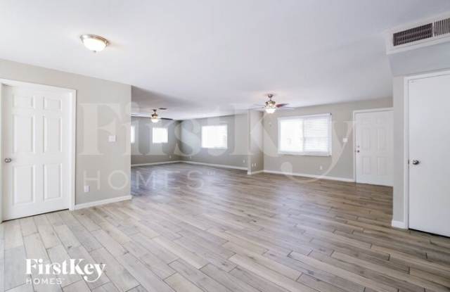 13227 North 40th Place