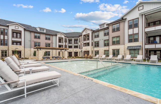 THE RILEY APARTMENTS