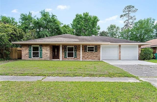 1333 CONSTITUTION Drive - 1333 Constitution Dr, Slidell, LA 70458