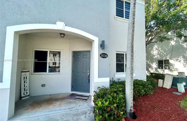 3036 SE 15th Ave
