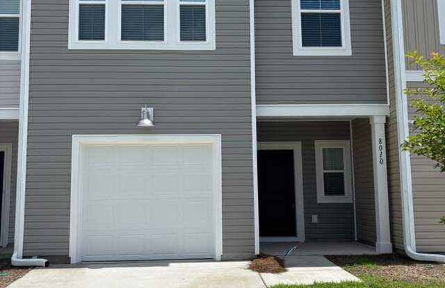 8010 Tiggerfish way