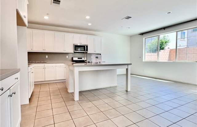 4561 S Anniston Avenue