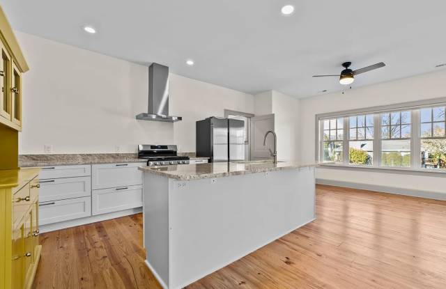 1301 South Alston Ave
