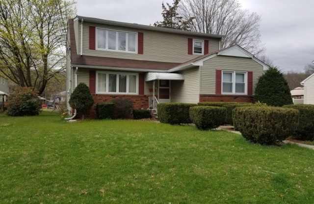 Photo of 31 Garbarino Ave