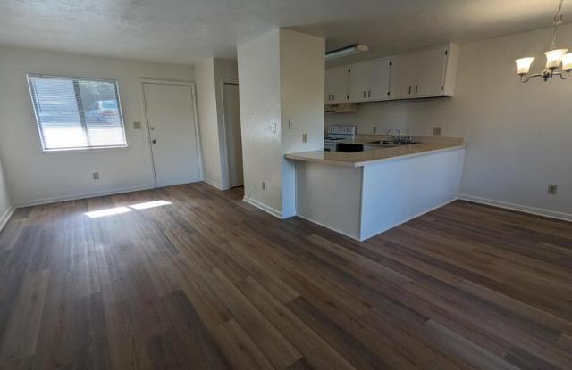 2682 North Point Ct - D
