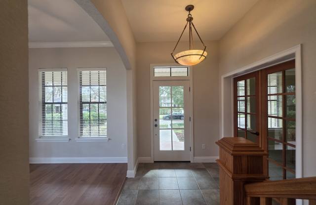 637 Hillcrest Street