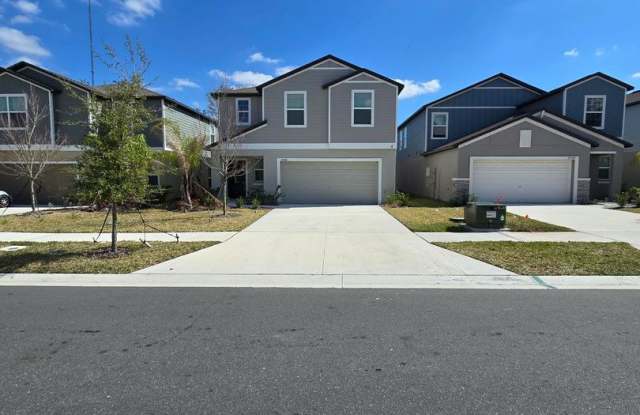 Gorgeous 4-Bedroom, 2.5-Bathroom Home in Riverview