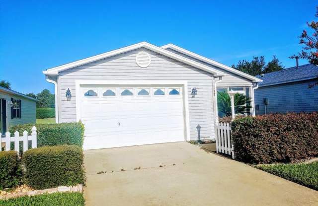 Photo of 17400 SE 82nd Roslyn Ct