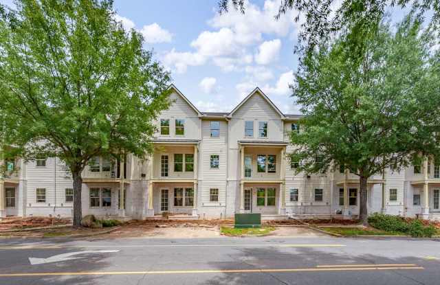 $1500 per bedroom - Five blocks from Bryant Denny Stadium - Available August 2026 – 5BR/5.5BA Luxury Townhome Near UA & Bryant Denny Stadium