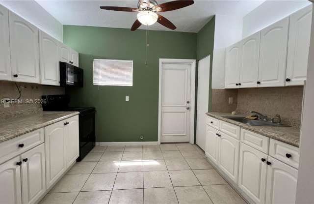 113 NW 35th Street 113, Miami, FL 33127