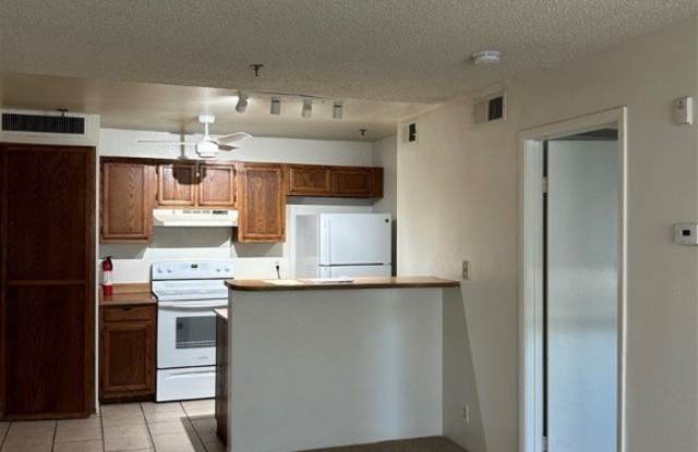 1381 E University Avenue