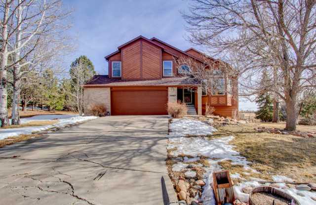 Spacious 4BR Home in Gleneagle!!!