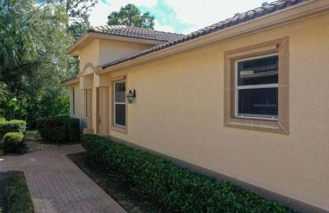 7032 WILLOW PINE WAY