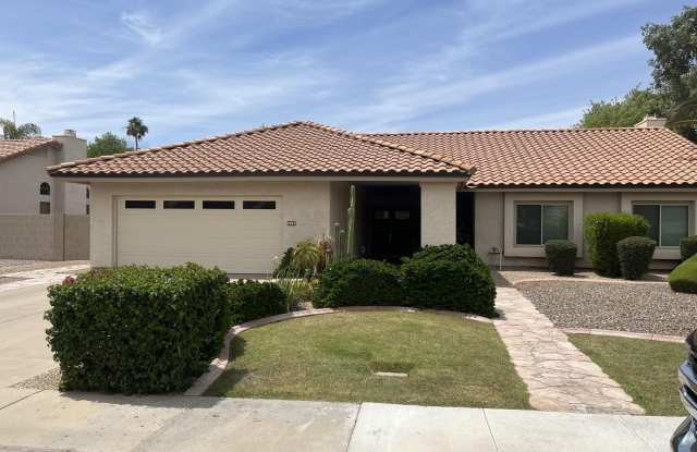 5508 E KELTON Lane