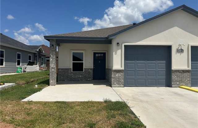 Photo of 2326 S Valley Circle