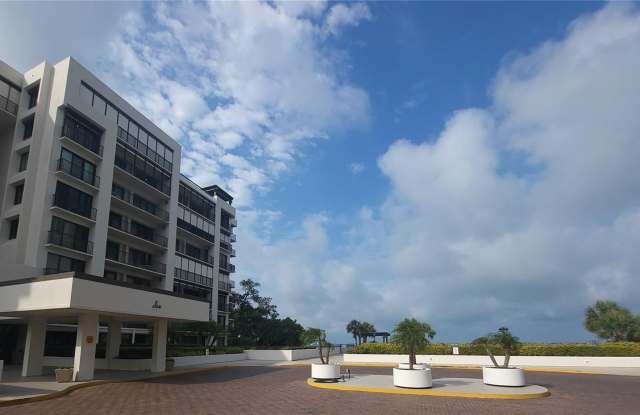 6 BELLEVIEW BOULEVARD