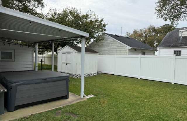 2111 Willow Wood Drive