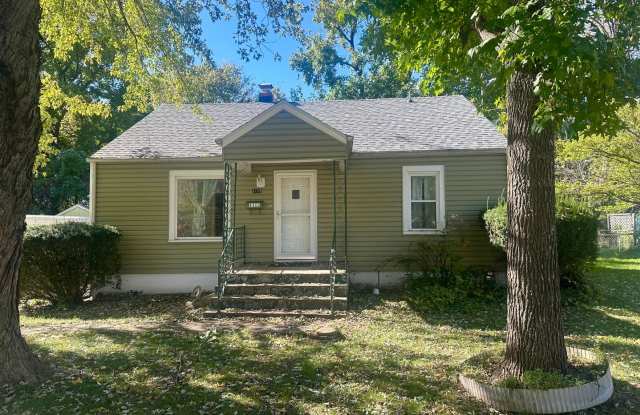 Photo of Great Location! 2-Bed, 1-Bath Home with Large Yard