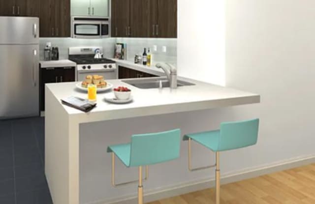 522 West 37th Street