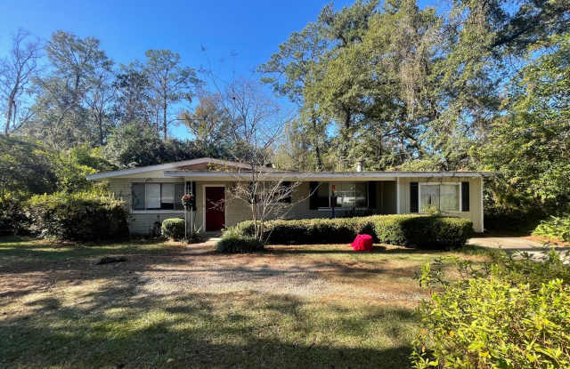 1116 Pinecrest Drive