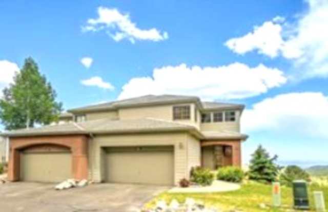 Photo of 556 Ridgeside Drive