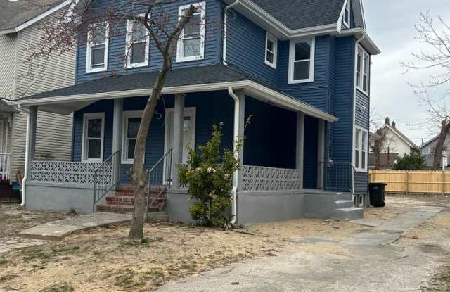 Spacious 6-Bedroom 4-Bathroom Single Family House Available in Asbury Park!