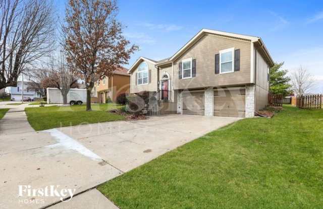 11006 North Lewis Avenue