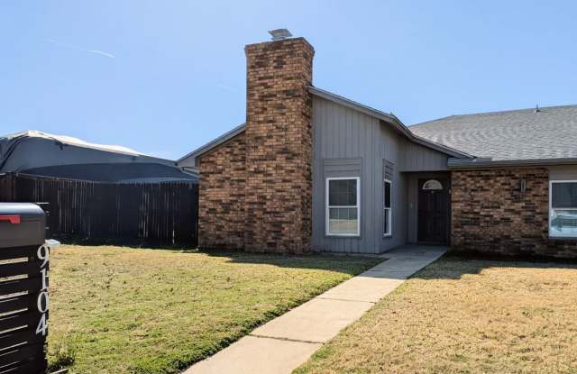 Spacious Home Near Tinker AFB with Storm Shelter & Wood Privacy Fence!