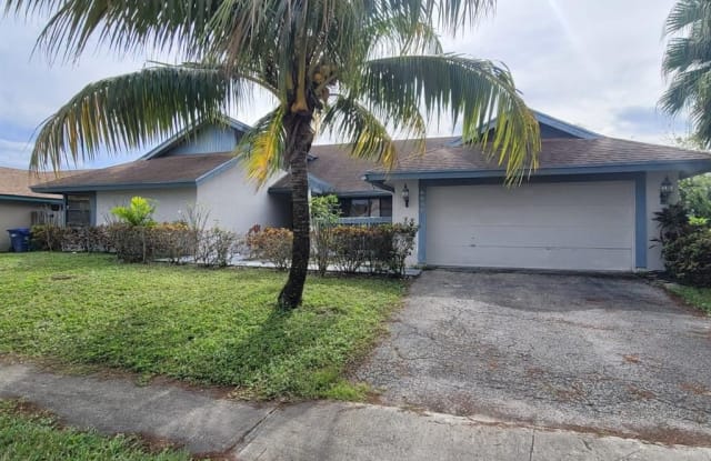 6940 NW 45 CT Lauderhill FL apartments for rent