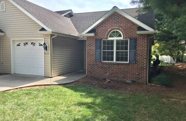 Updated Duplex for Rent