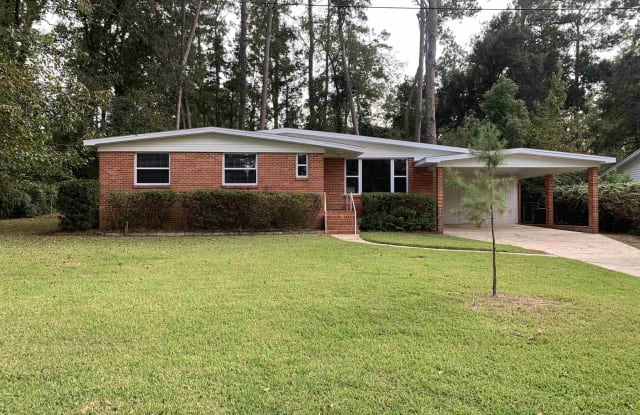 1915 Sunset - 1915 Sunset Ln, Tallahassee, FL 32303