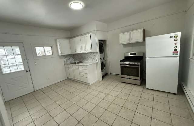 375 Grove Street unit: Fl 1