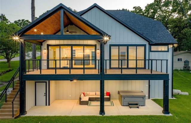 85 Isle Of View Drive