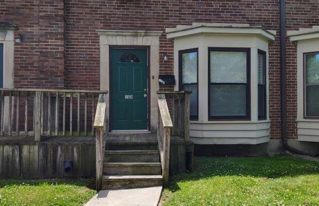 2 Bed, 1 Bath Home for Rent