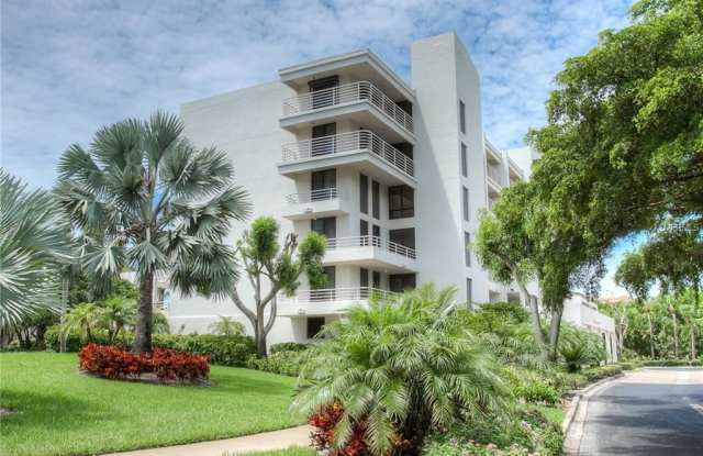 2109 GULF OF MEXICO DRIVE