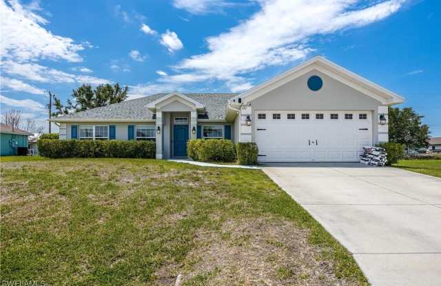 126 NW 7th Terrace