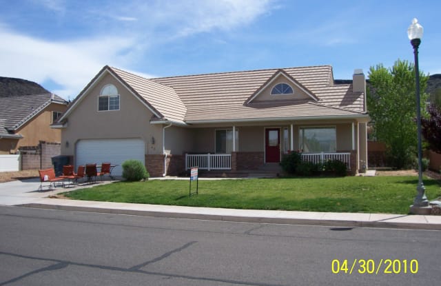 42 N. 1210 W. - 42 North 1210 West, St. George, UT 84770