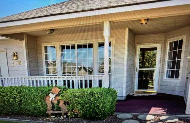 2418 South Arthur Court