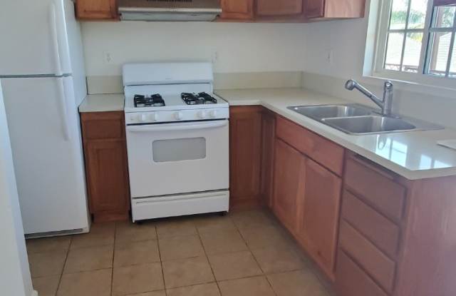 6107 1/2 Piedmont Avenue