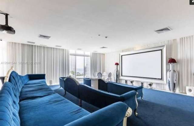 475 Brickell Avenue