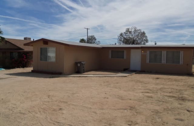 5637 Chia Ave - 5637 Chia Avenue, Twentynine Palms, CA 92277