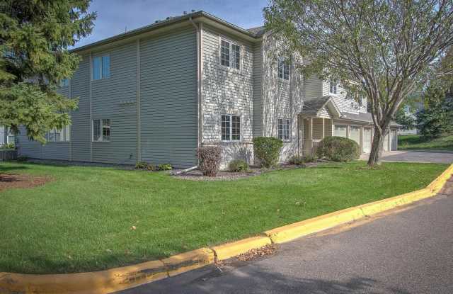 Photo of 811 98th Ave NW