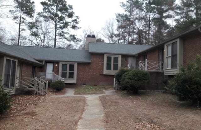 122 Homeplace Ct - 122 Homeplace Court, Fayetteville, NC 28311