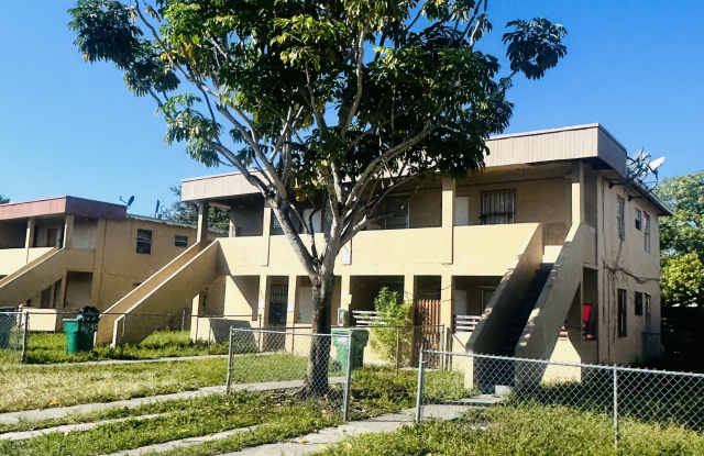 3225 NW 48th St. #3221