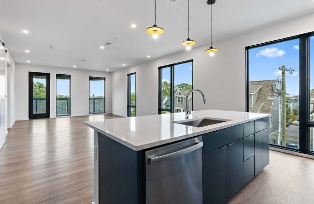 500 Merritt Avenue - 302