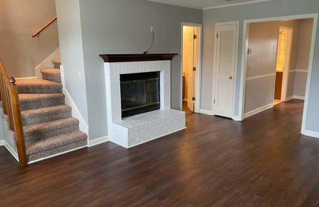 138 Cresent Circle